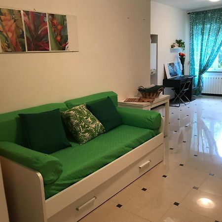 Apartamento Chez Christine La Petite Cogoleto Exterior foto